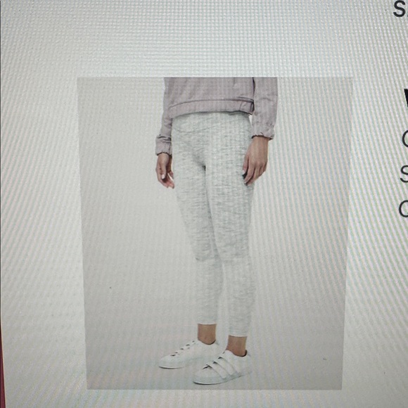 Lululemon Wunder Under High Rise 25” Luxtreme Leggings - Picture 9 of 9